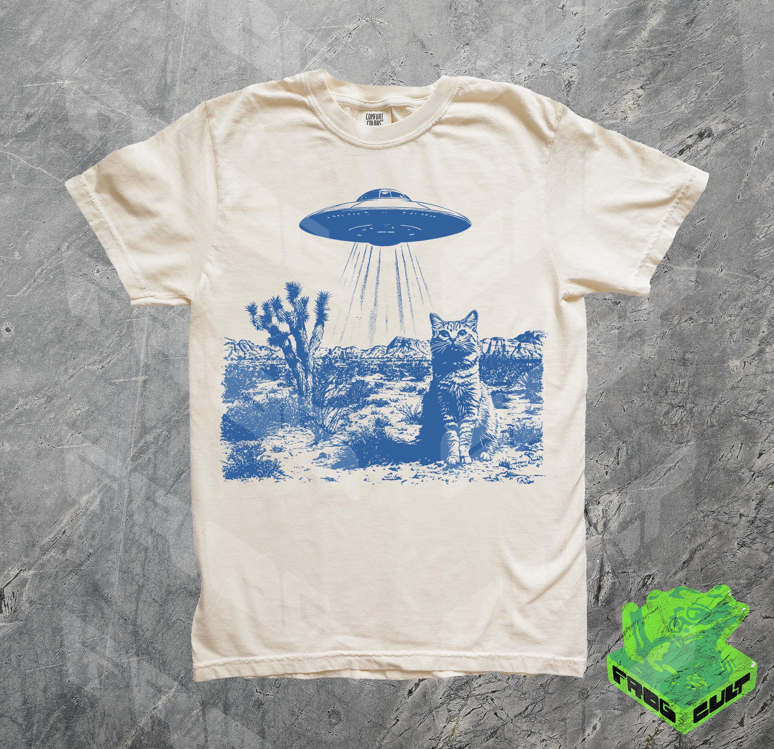 Cowboy Cat Ufo Comfort Colors Retro Vintage Screenprinted Kitten Cat Lovers Gag Tee Meme (1)