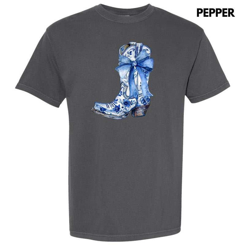 Delicate Floral Boot Comfort Colors T-Shirt 'NLB' Hoodie, Sweatshirt | CiraTrend.com