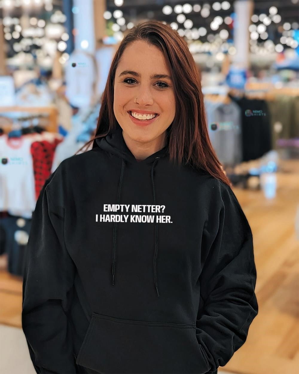 Empty netter I hardly know her text shirt