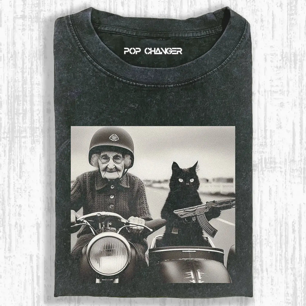 GRANDMA AND CAT TEE Hoodie, Sweatshirt | CiraTrend.com (Image 4)
