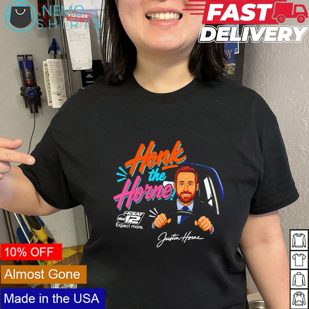 Honk the Horn Meteorologist Justin Horne Spurs shirt