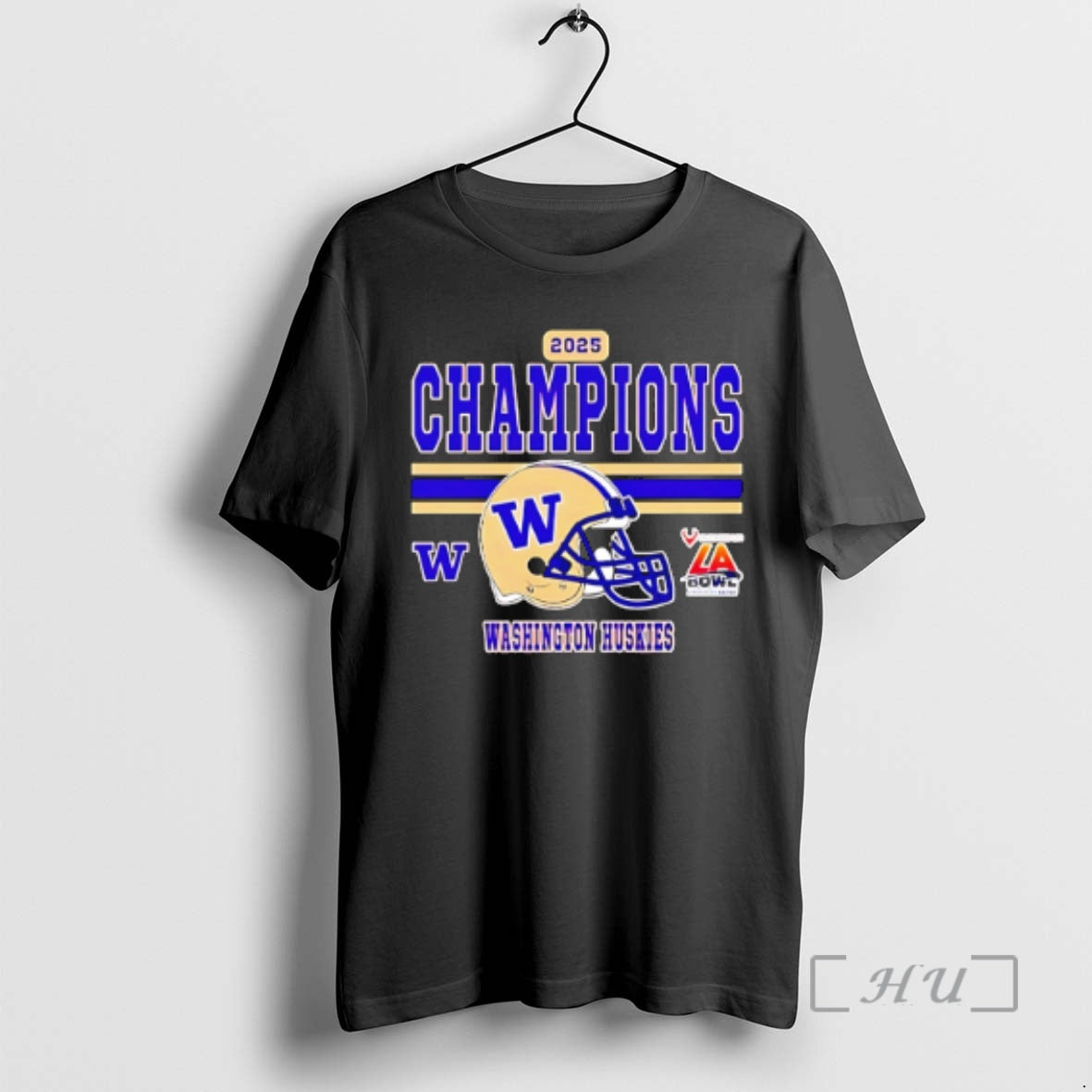 Officials Washington Huskies 2025 La Bowl Champions Helmet T-Shirts, Hoodie, Sweatshirt | CiraTrend.com