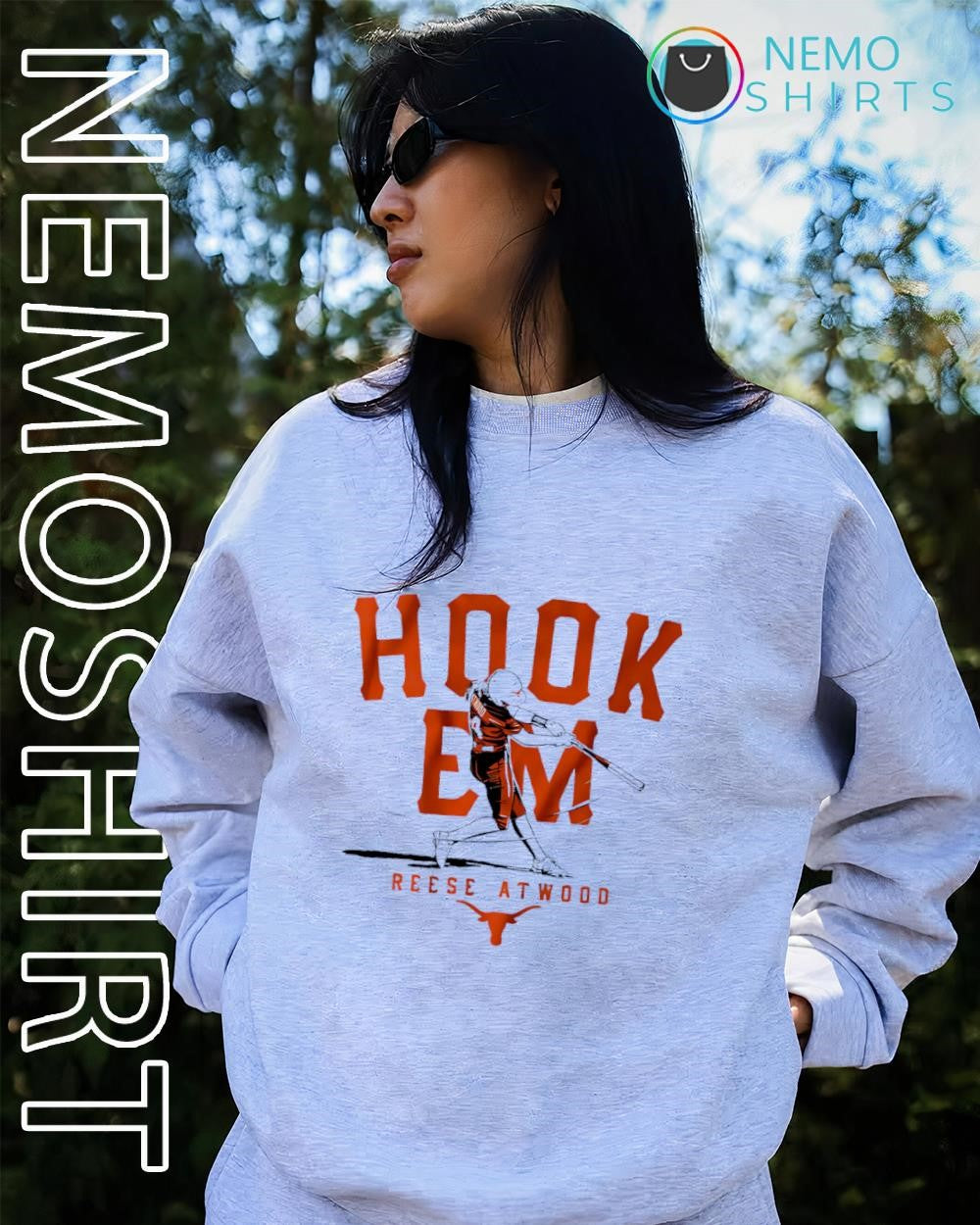 Texas Longhorns player Reese Atwood hook ’em shirt