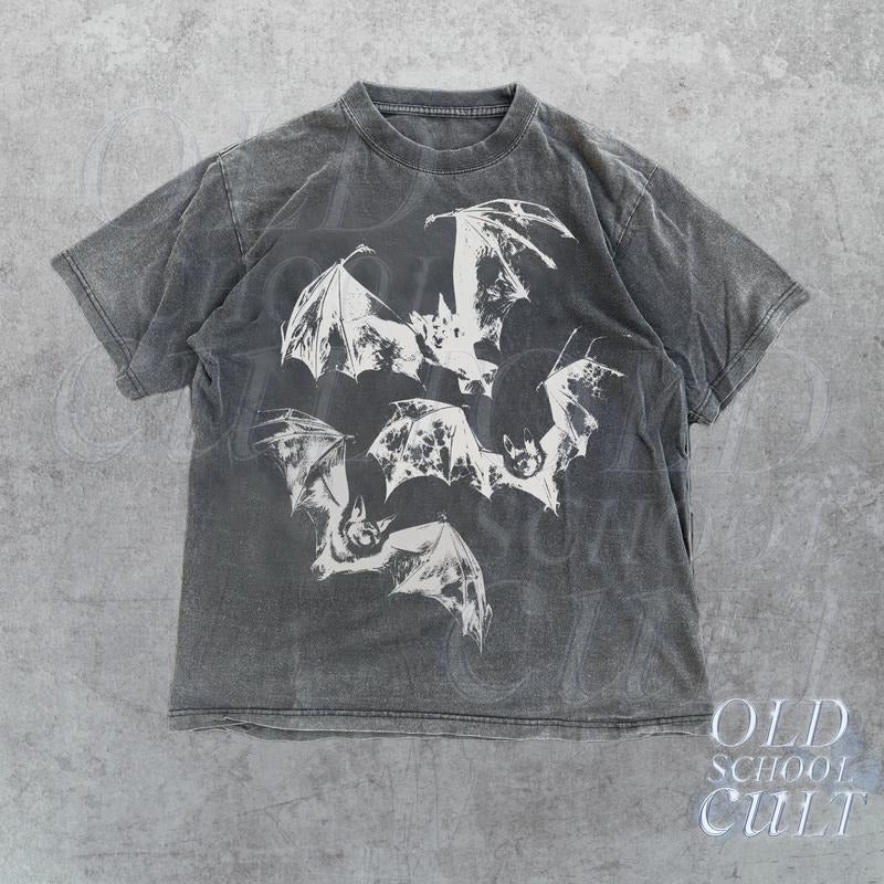 Three Bats Y2k T-Shirt, Vintage 90s Style Bat T-Shirt, Washed Retro Gothic Shirt, Unisex Adult Grunge 2000s Graphic...