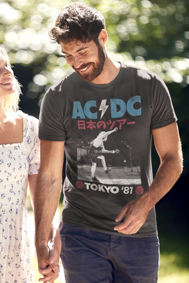 AC/DC - Tokyo '81 T-Shirt Hoodie, Sweatshirt | CiraTrend.com (Image 1)